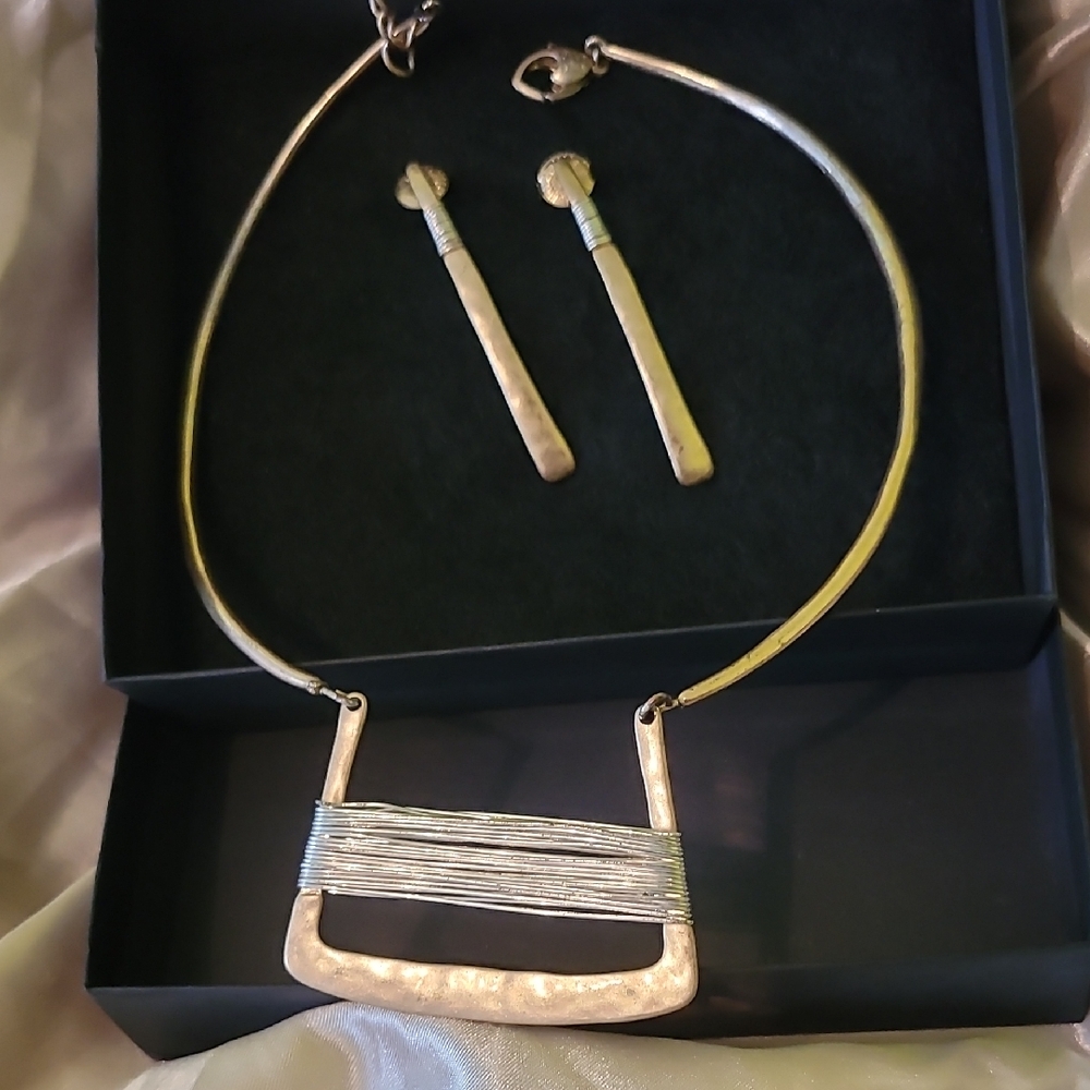 Elegant Gold Necklace and Earring Set. SOHO Gold with Silver accent choker.